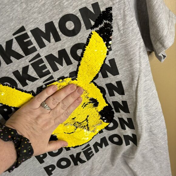 Polemon Pikachu Youth XL Tshirt Sequins Change Shift Flip See Pics - Picture 3 of 6